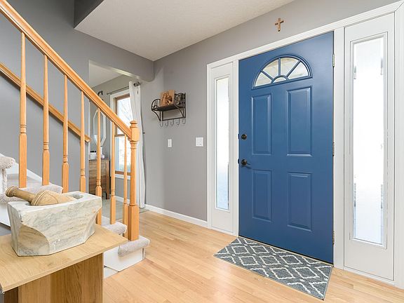 3rd image of 5611 Heverly Dr W