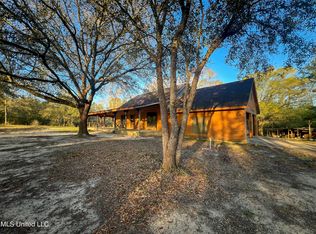 148 Cook Dr, Lucedale, MS 39452