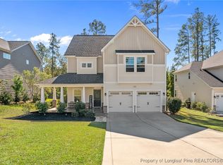 138 Falls Creek Dr, Spring Lake, NC 28390