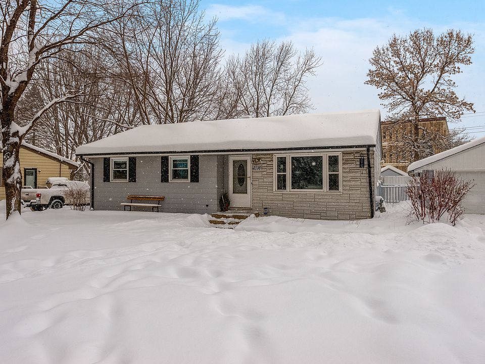 1st image of 6116 Woodbine Ave