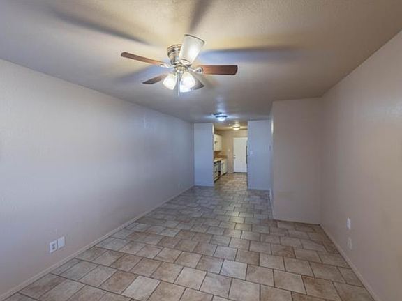 3rd image of 1105 Curtis Dr APT A