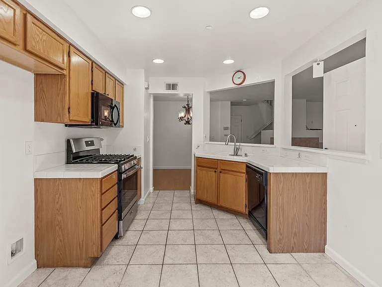 6125 Lambeck Ln — Photo 15