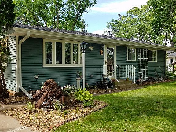 Lots of landscaping done!