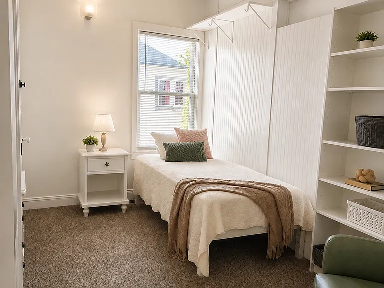 27 Rose St SW #1 — Photo 4