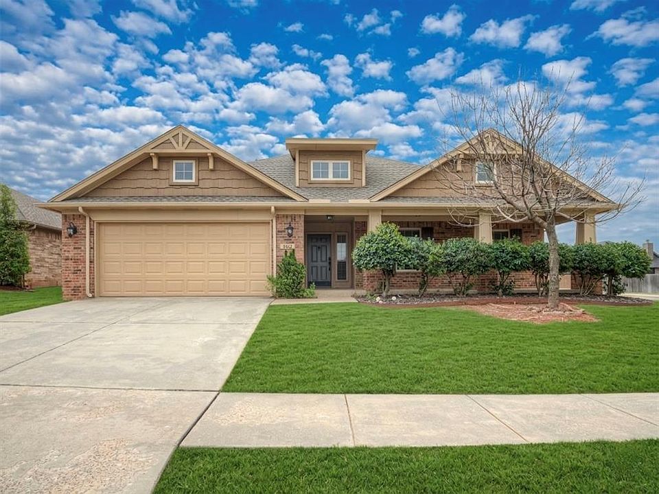 1st image of 802 Sedona Dr
