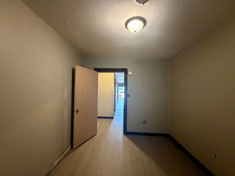 311 Main St — Photo 10