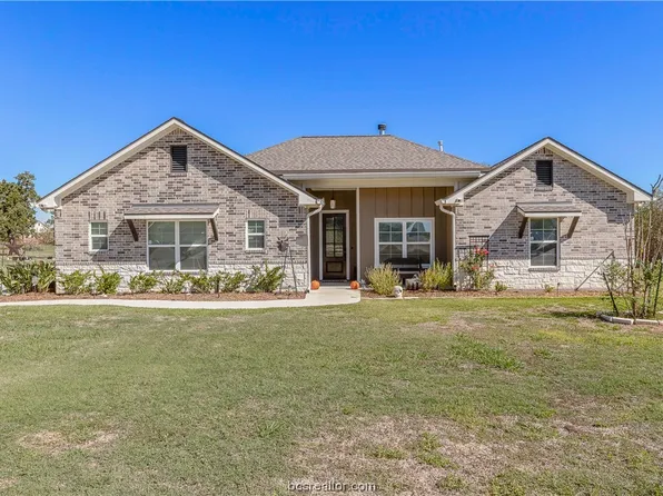 9816 Chelsea Dr, Iola, TX 77861