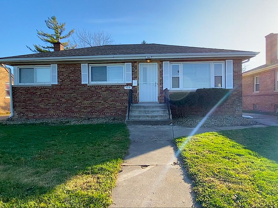 1st image of 725 E 154th St