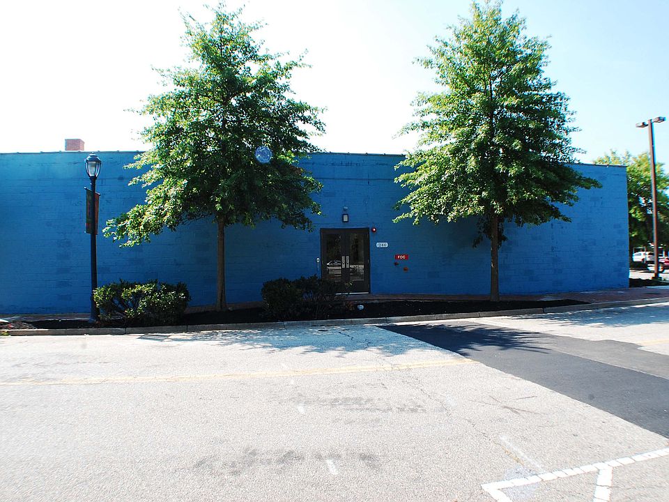 Exterior Entrance to City Point Place