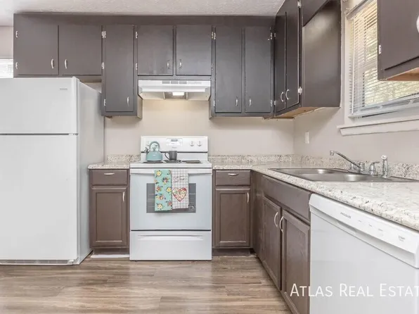 Hidden Pines, 125 N Bluff Rd, Athens, GA 30607