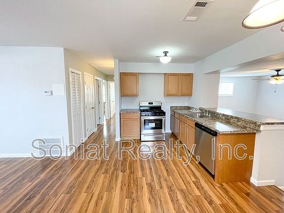 3rd image of 3617 Colorado Ave