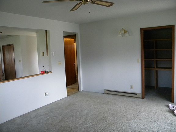 3rd image of 5855 Sunset Hwy
