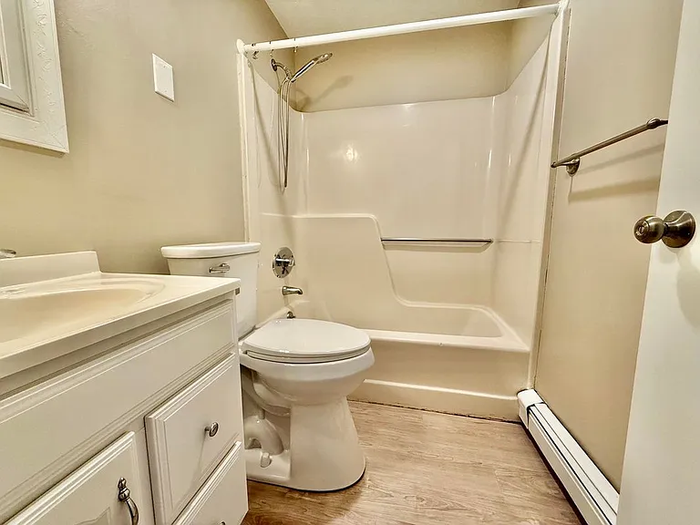 945 Mammoth Rd #1-S — Photo 11