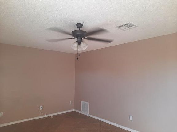 2nd image of 4624 Lolo Caldera Way
