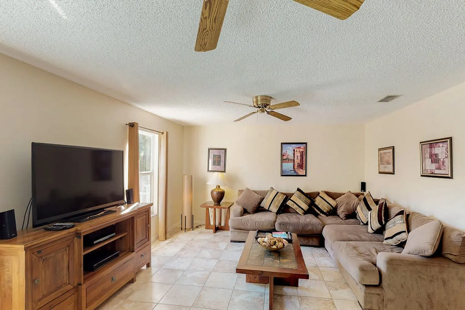 3 bed, 2.0 bath, 1528 sqft, $8,802 — Photo 1