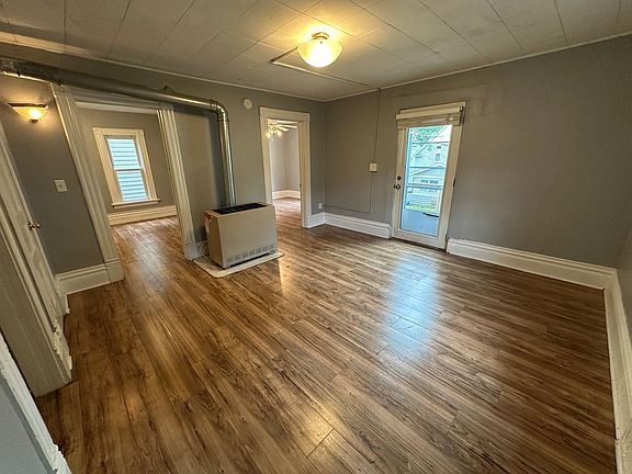 3rd image of 453 Barth Ave SE APT 2