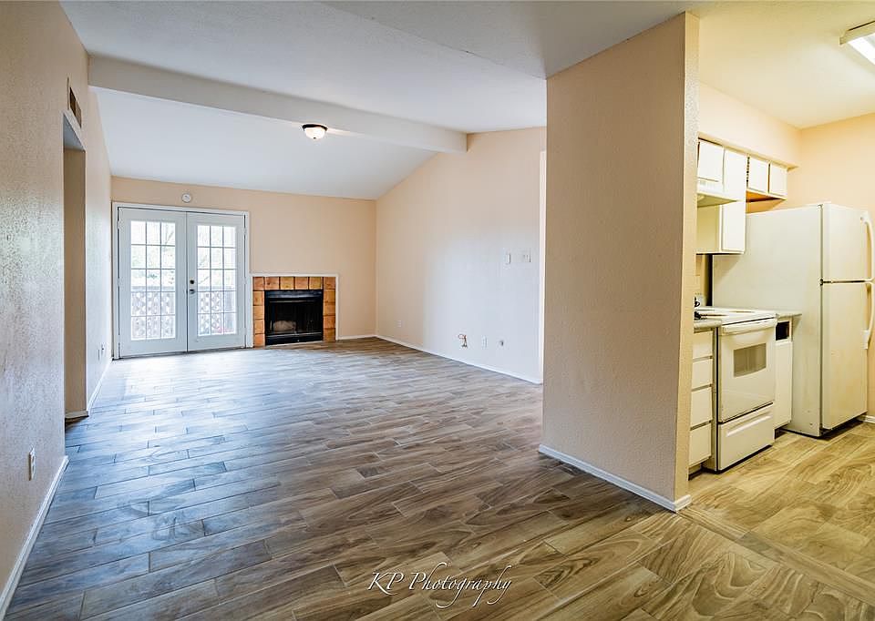 1st image of 12500 Sandpiper Dr APT 50