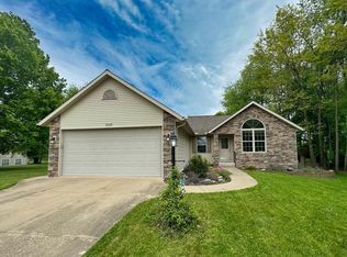 308 Ridgeland Cir, Howard, OH 43028