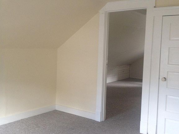 4th image of 169 Alden Ave Floor 2