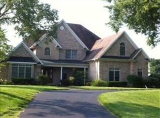 146 Fountain Trace Dr, Bowling Green, KY 42103