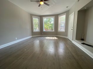 2225 N Leavitt St #1, Chicago, IL 60647