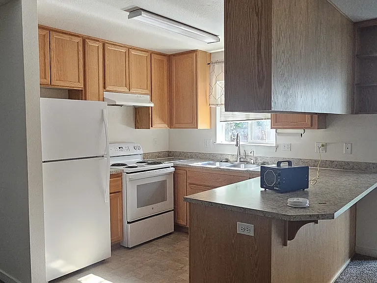 4130 Henry Ct #B — Photo 14