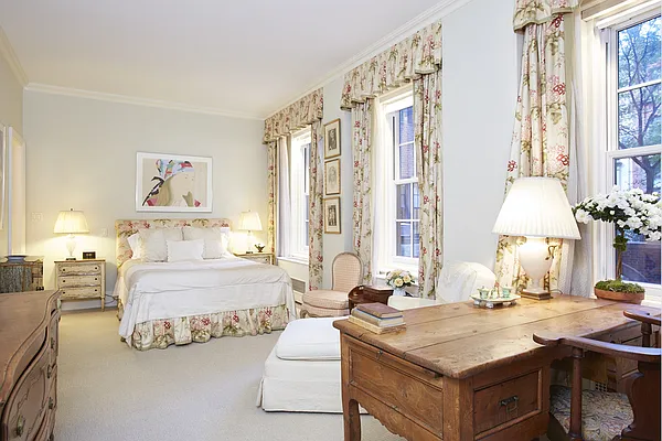 Sold by Stribling | media 18