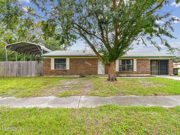 2576 KENWOOD Drive E, Jacksonville, FL 32210
