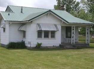1416 E Church St, Aurora, MO 65605