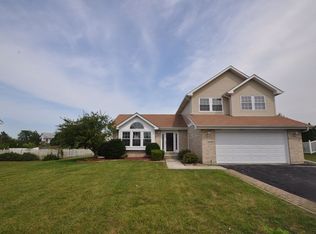 20561 S Timber Mill Dr, Frankfort, IL 60423