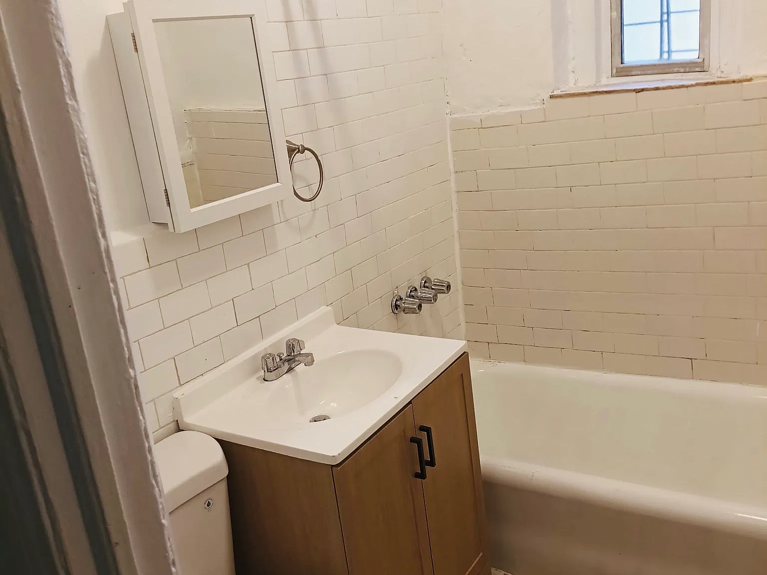 2 bed, $2,000 — Photo 2