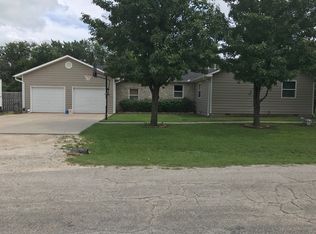702 Neosho St, Humboldt, KS 66748