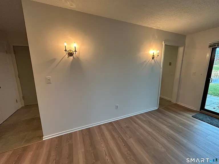419 Heritage Vlg #B — Photo 10