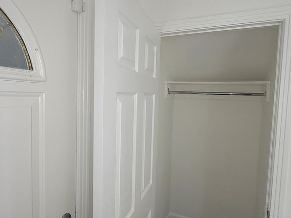 5th image of 1054 Harrison Ave APT 3