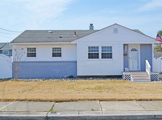 514 N Somerset Ave, Ventnor, NJ 08406