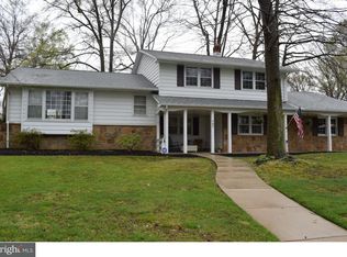 721 Meadowview Dr, Cinnaminson, NJ 08077