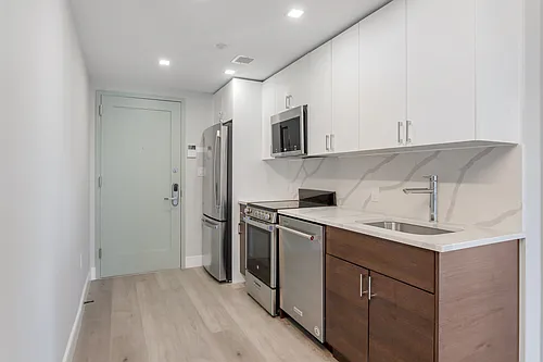 605 Hart St #Penthouse 7 Photo 1