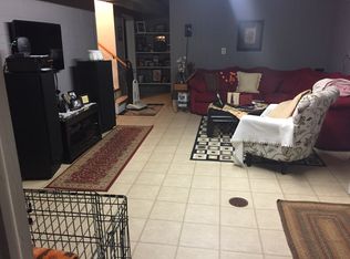 182 W Fulton St, Farmington, IL 61531