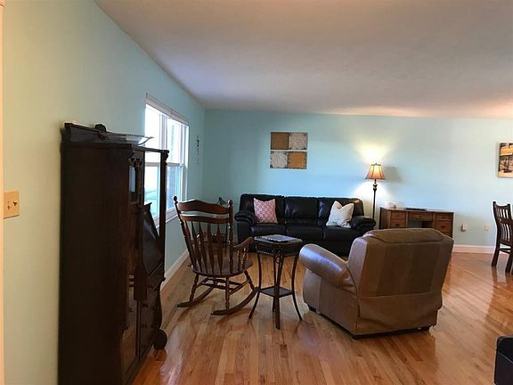4th image of 1207 S Park Dr