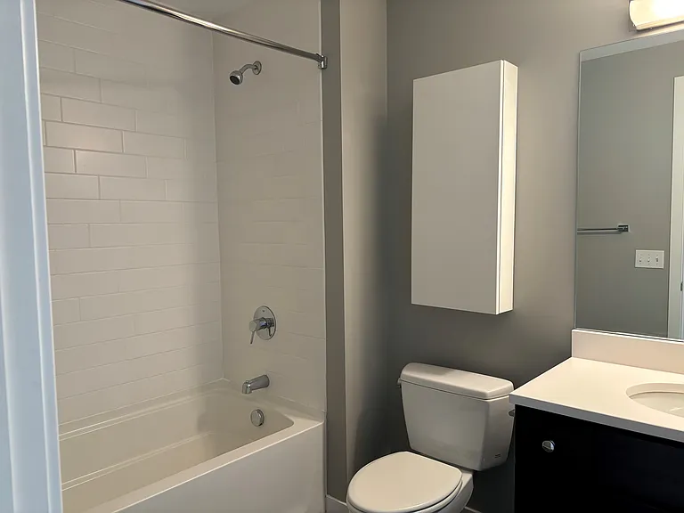 1901 E 119th St #20B — Photo 13