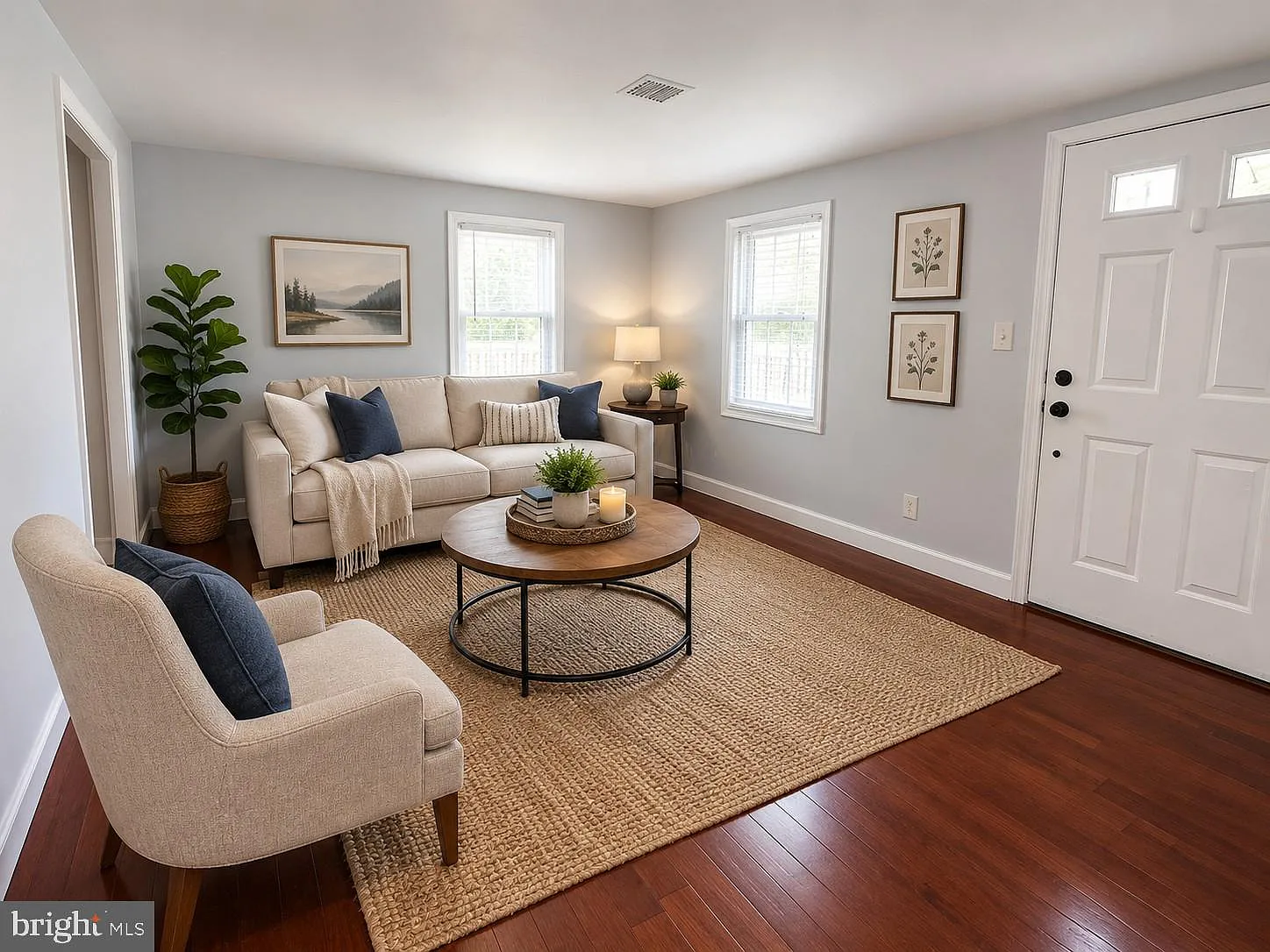 4 bed, 2.0 bath, 1579 sqft, $3,800 — Photo 3