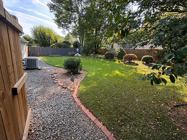 11740 Red Maple Forest Dr — Photo 25