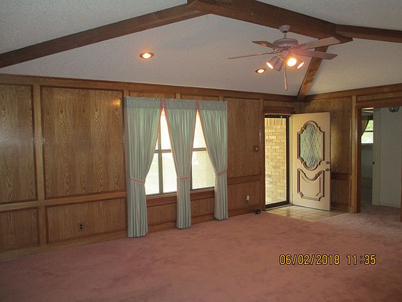 5th image of 99 White Oak Dr