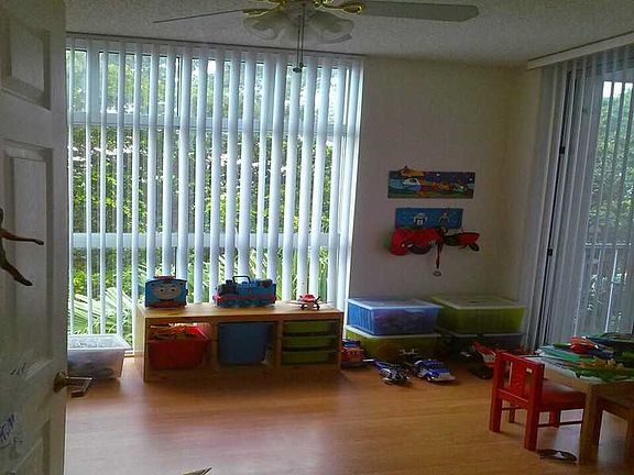 4th image of 9805 NW 52nd St APT 407