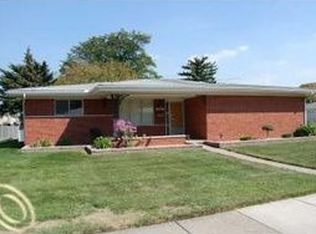 30450 Warner Ave, Warren, MI 48092