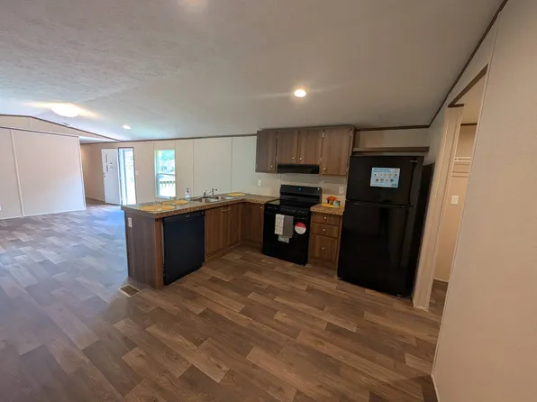 137 Sanders Ln #137, Greenville, SC 29609