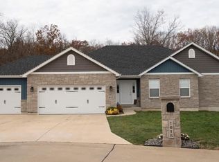 1615 Timber Wolf Dr, Festus, MO 63028