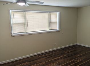 3 N 4th Ave APT 1A, Maywood, IL 60153
