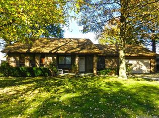 432 Weatherstone Dr, Belleville, IL 62221