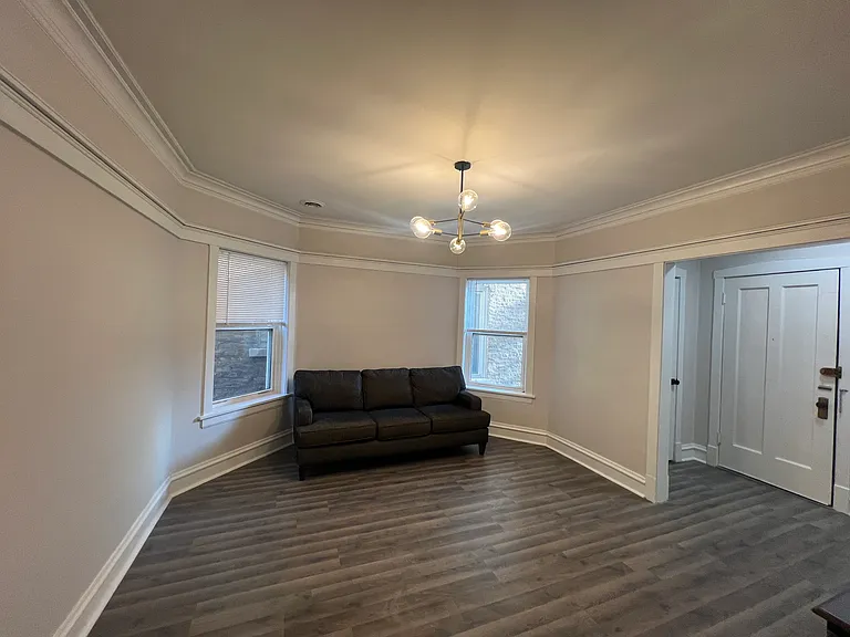 5017 N Sawyer Ave #1 — Photo 3